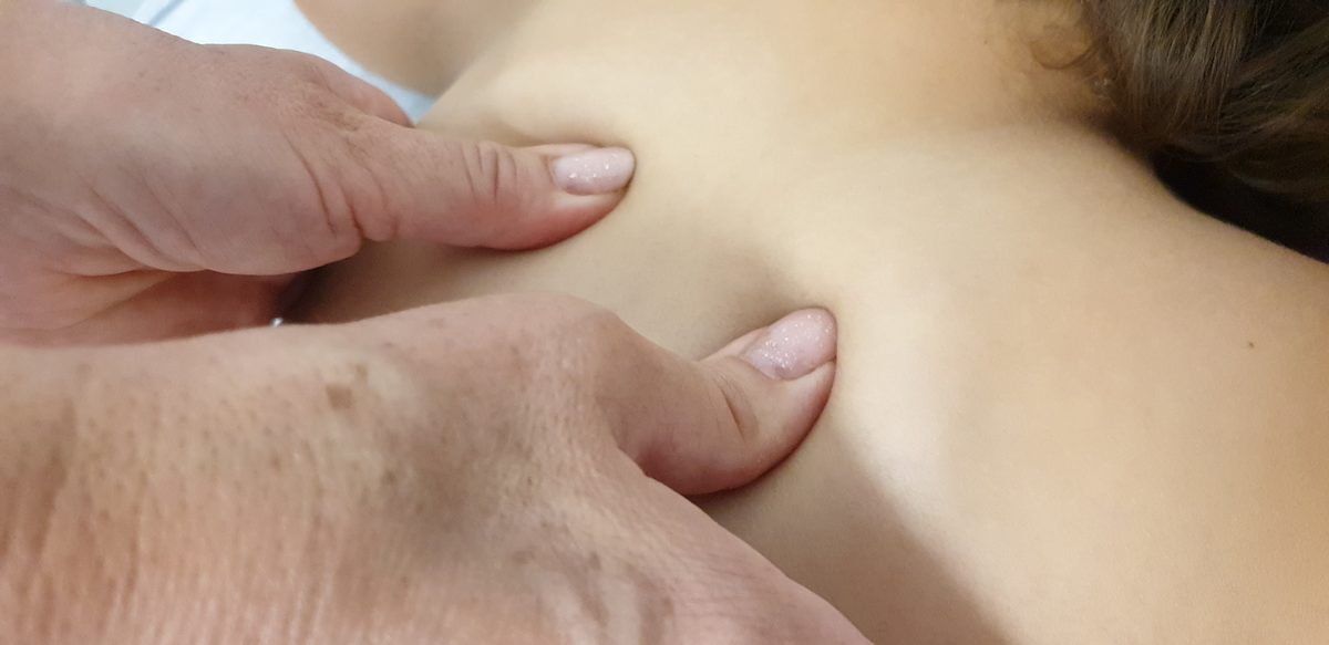 Séance de Shiatsu sur futon